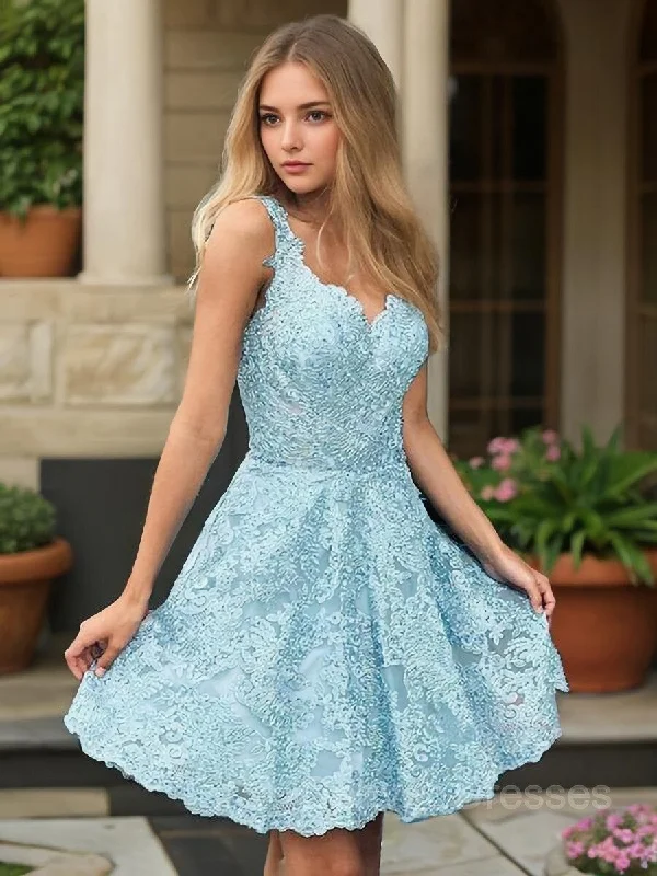 A-Line/Princess V-neck Short/Mini Lace Homecoming Dresses sweetheart Neckline Romantic