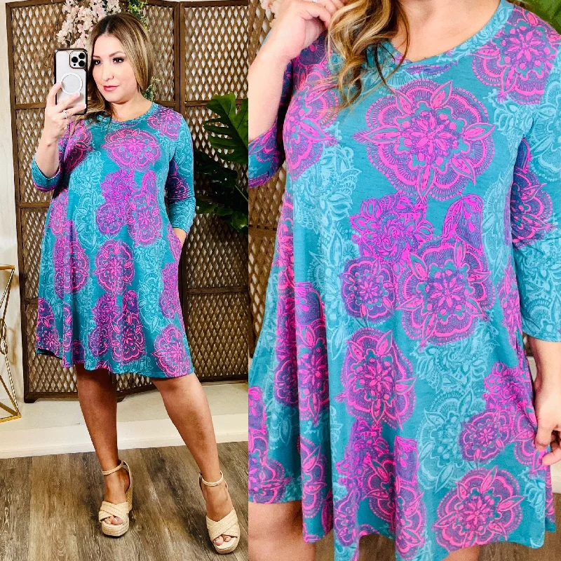 Medallion 3/4 Sleeve Dress. Tunics Fashionable chic