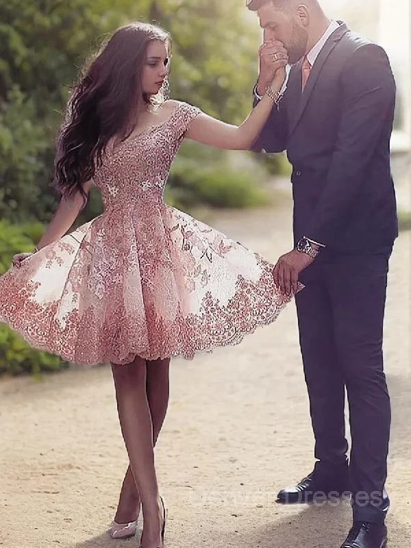 A-Line/Princess Scoop Short/Mini Tulle Homecoming Dresses With Appliques Lace Tunics Sophisticated sleek