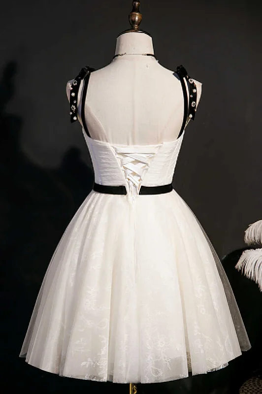 Beige Straps Backless A-Line Short Homecoming Dress Tunics Ceremony elegant