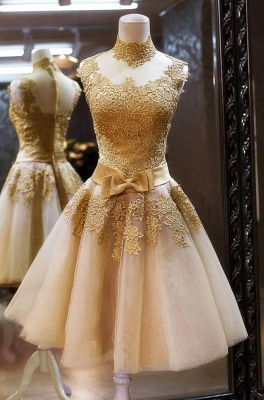 A-Line High Neck Knee-Length Champagne Short Homecoming Dress 2024 with Appliques Turtleneck Warm Winter