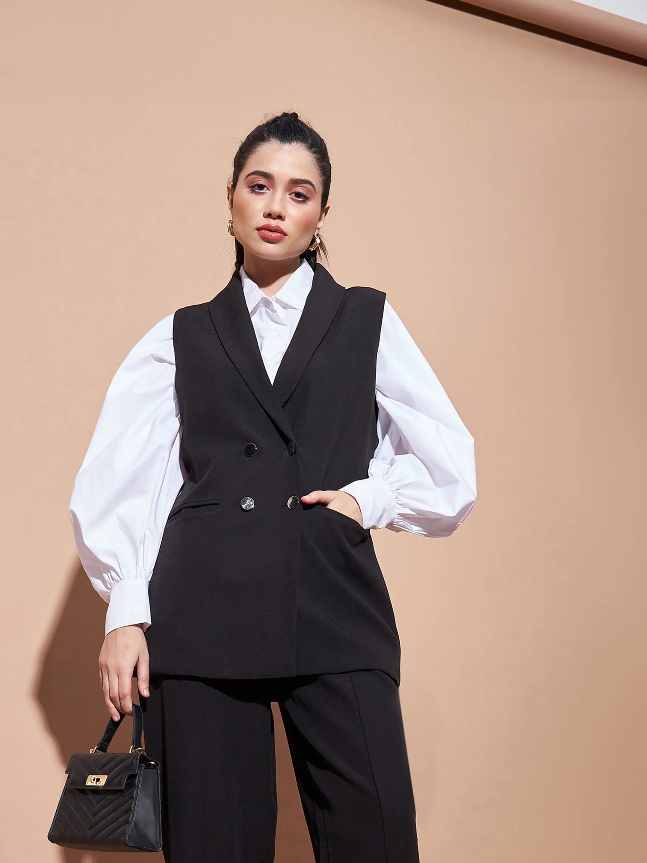 Women Black Show Pocket Sleeveless Longline Blazer Women's Premium Blazer