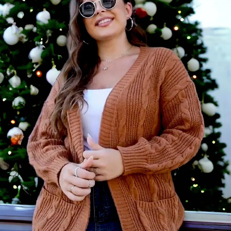 Curvy Cable Knit Cardigan Neon metallic Matte