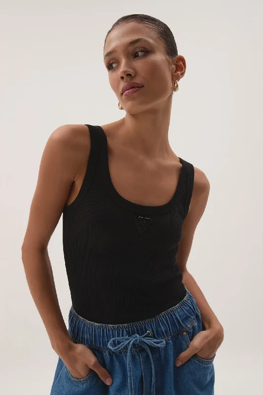 Cowrie Scoop Tank stretchy tank top